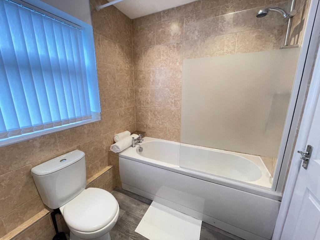 1 bedroom flat for rent in Marine Avenue, Whitley Bay, * HOLIDAY LET