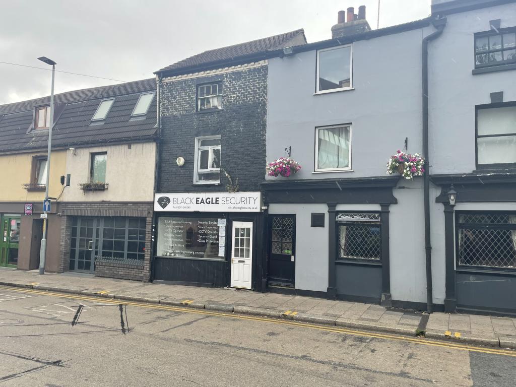 4 bedroom mixed use property for sale in 8 Darnley Road, Gravesend