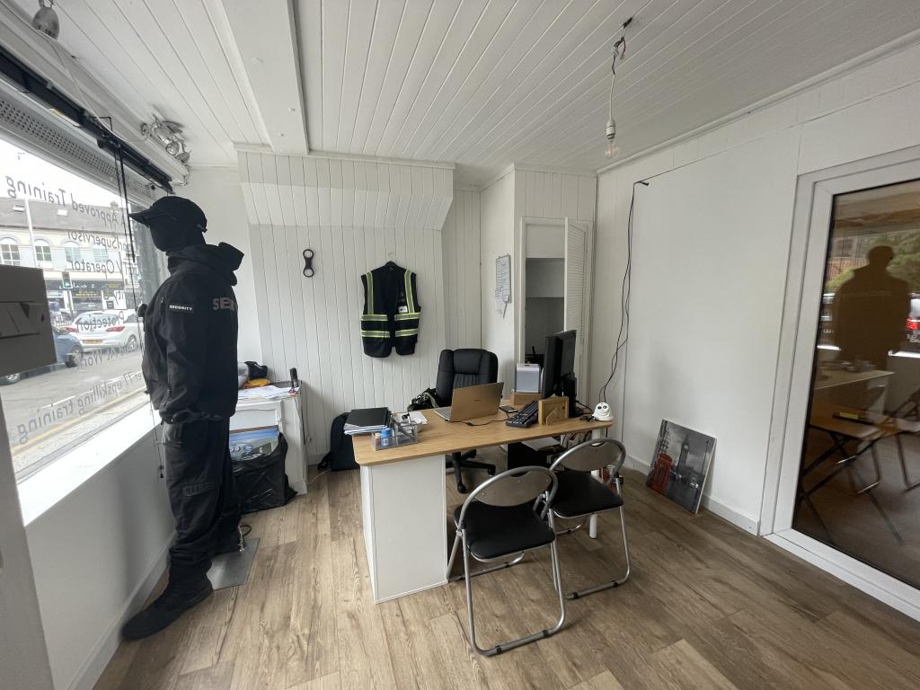 4 bedroom mixed use property for sale in 8 Darnley Road, Gravesend, Kent DA11 0RU, DA11