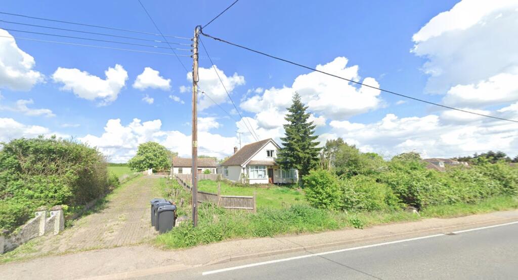 4 bedroom detached bungalow for sale in The Brambles, Latchingdon Road