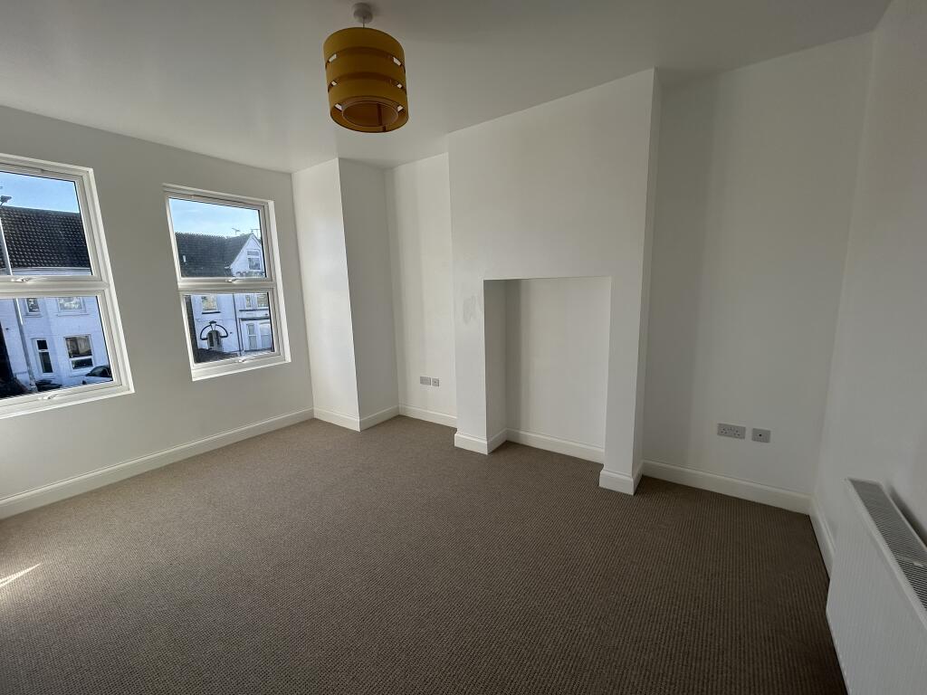 Additional property image - 133, Wellesley Road, Clacton on Sea, Essex CO15 3PT