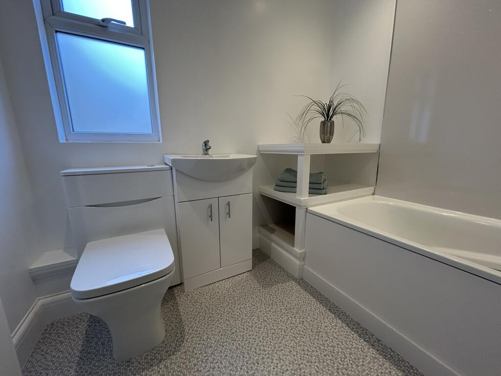 Additional property image - 133, Wellesley Road, Clacton on Sea, Essex CO15 3PT