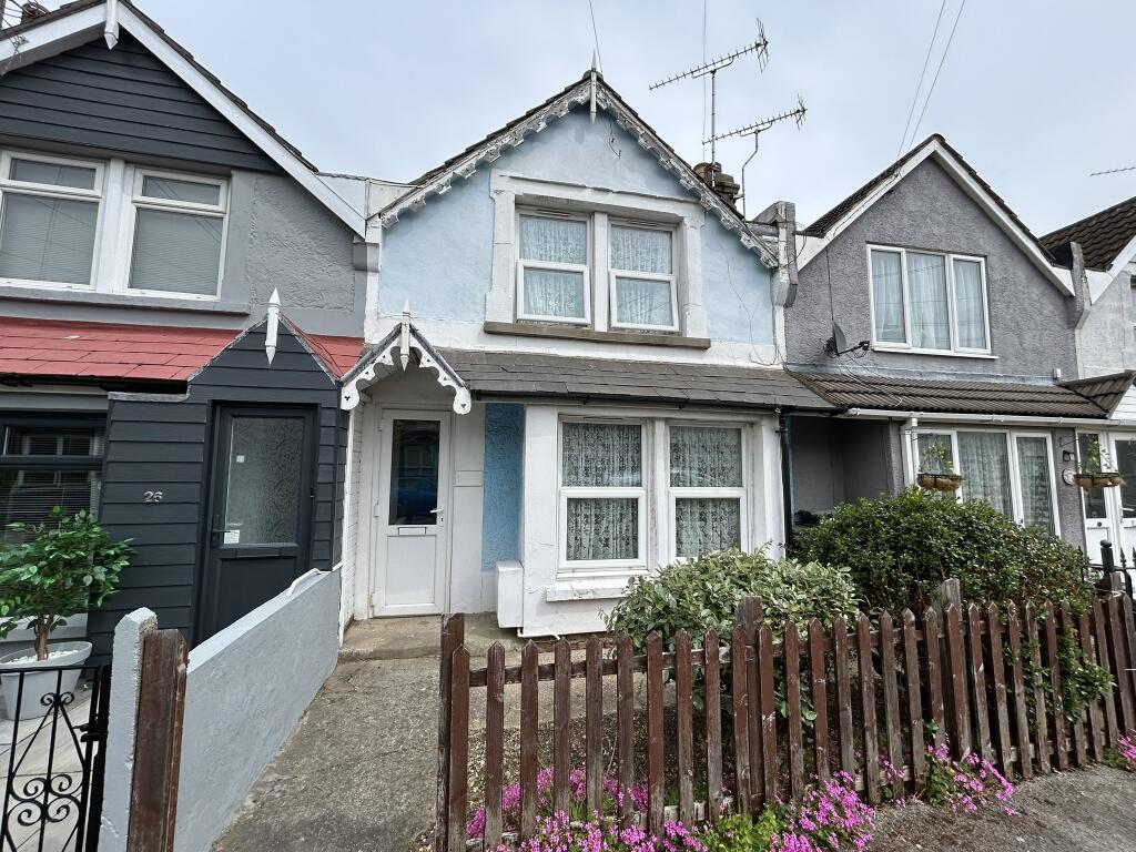 Main image of property: 24, Castle Road, Clacton-On-Sea, Essex CO15 1JG