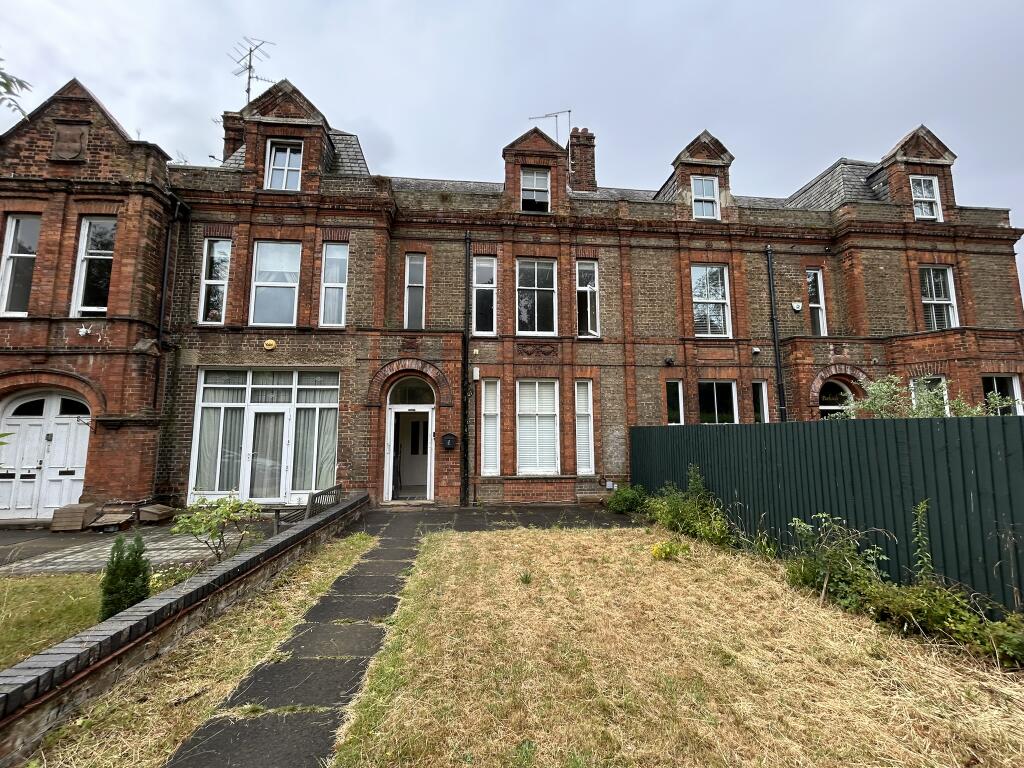 Main image of property: 205E & 205F, Park Road, Peterborough, Cambridgeshire PE1 2UH