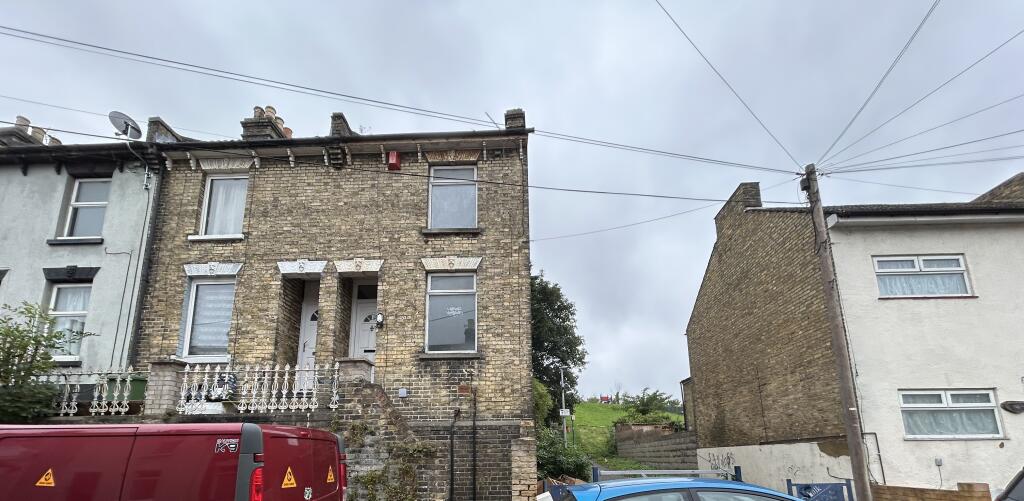 Main image of property: 61 , Hartington Street, Chatham, Kent ME4 5PJ