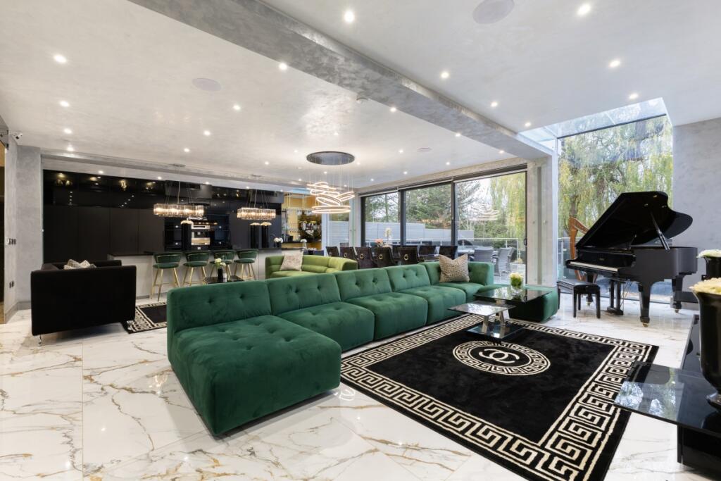 Main image of property: Waggon Road Barnet EN4