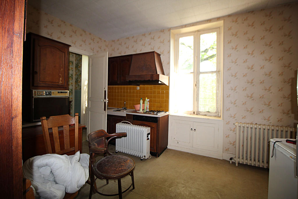 9 bedroom detached house for sale in Terjat, Allier ...
