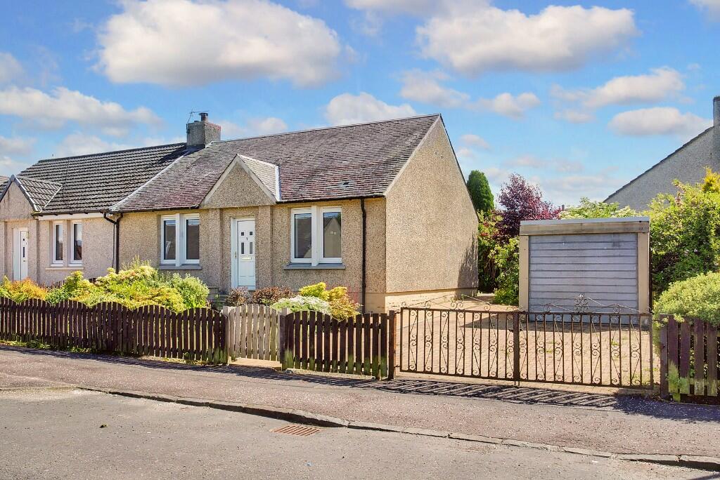 2 bedroom semidetached bungalow for sale in Miller Street, Harthill