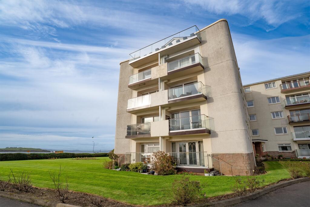Main image of property: 10 Castlebay Court, Largs, KA30 8DS