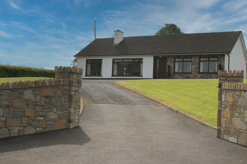 4 bedroom detached bungalow for sale in Corcuillogue, Carrickmacross
