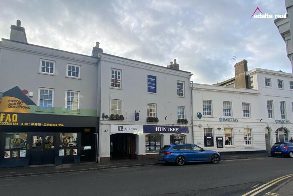 Main image of property: 37 Market Square, Bicester, Oxfordshire, OX26