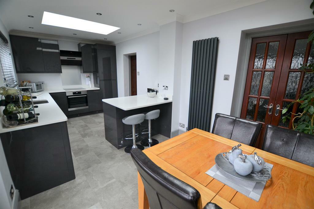 3 bedroom end of terrace house for sale in Durleigh Close, Headley Park, Bristol, BS13
