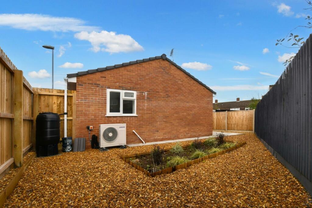 Additional property image - Lyveden Gardens, Bristol
