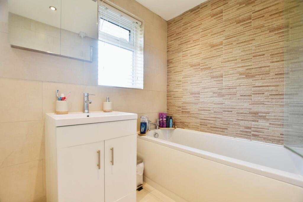 Additional property image - Bearbridge Road, Bristol