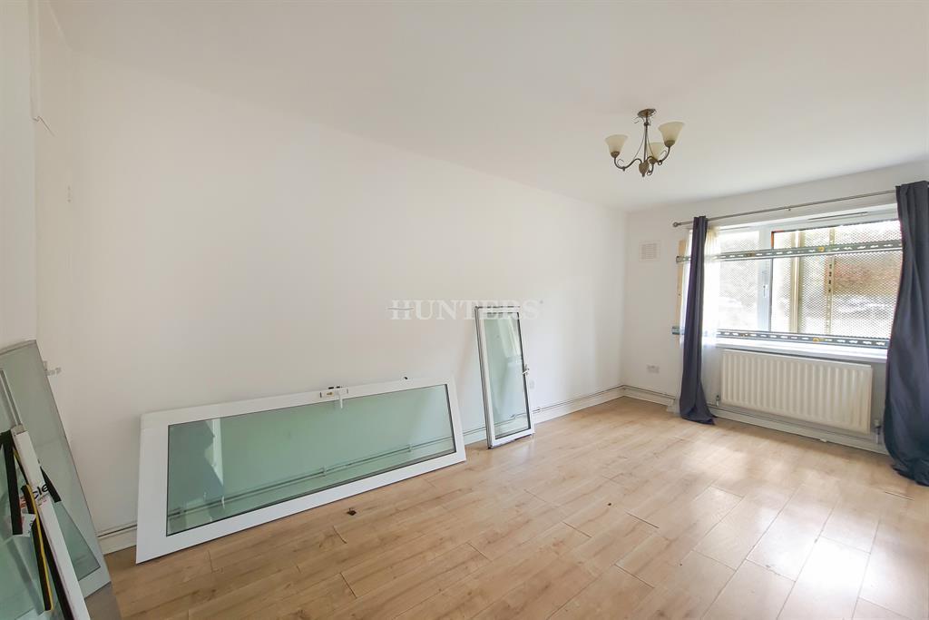 2 bedroom flat for sale in Kingswood Estate, Dulwich, SE21