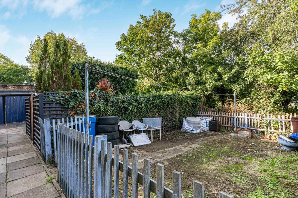 Main image of property: Greystead Road, London, SE23 3SD