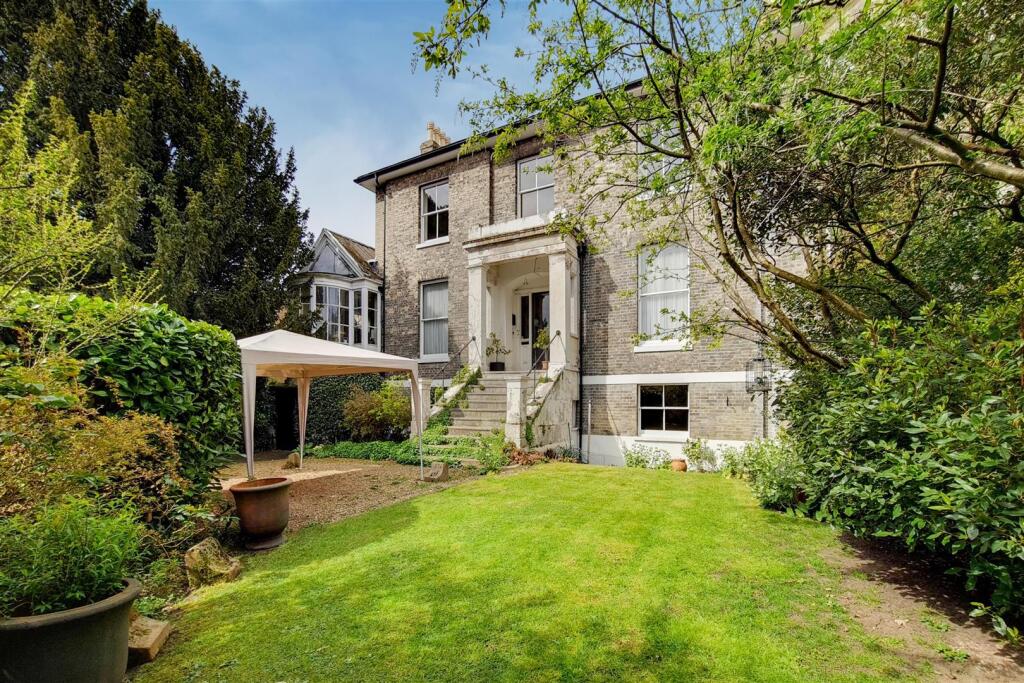 Main image of property: Honor Oak Road, Forest Hill, SE23