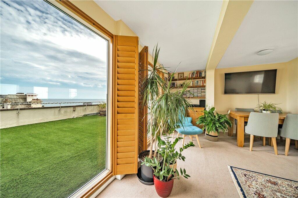 1 bedroom apartment for sale in Kings Road, Brighton, East Sussex, BN1
