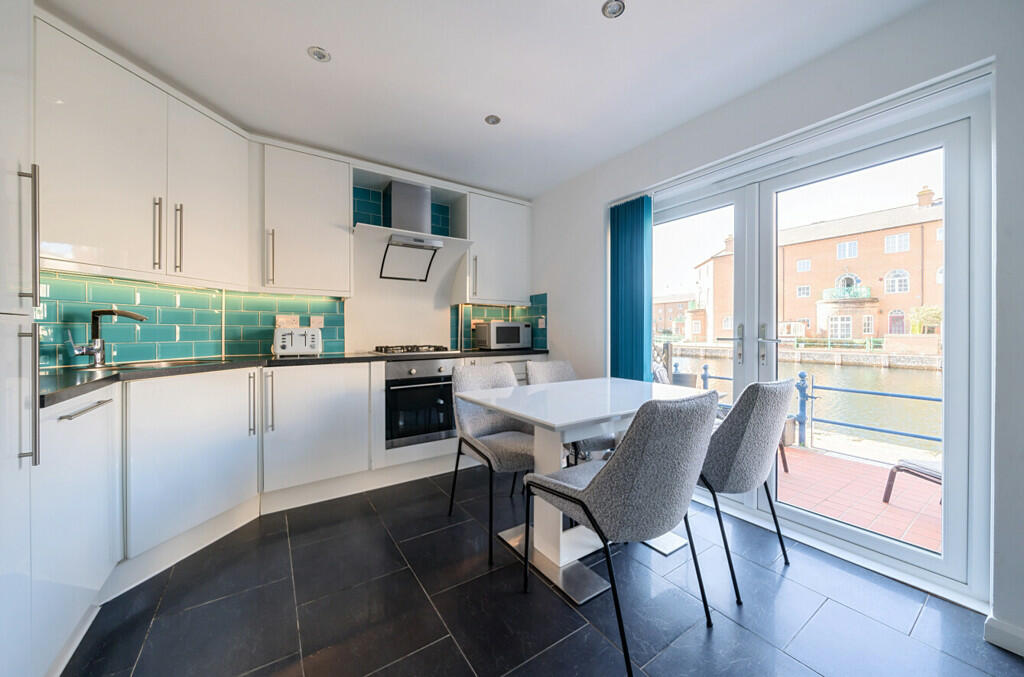 Additional property image - Victory Mews, The Strand, Brighton Marina Villag