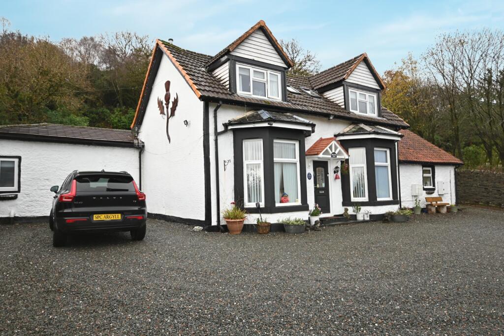 Main image of property: Montague Villa, Sandbank, Dunoon, Argyll and Bute, PA23 8PA