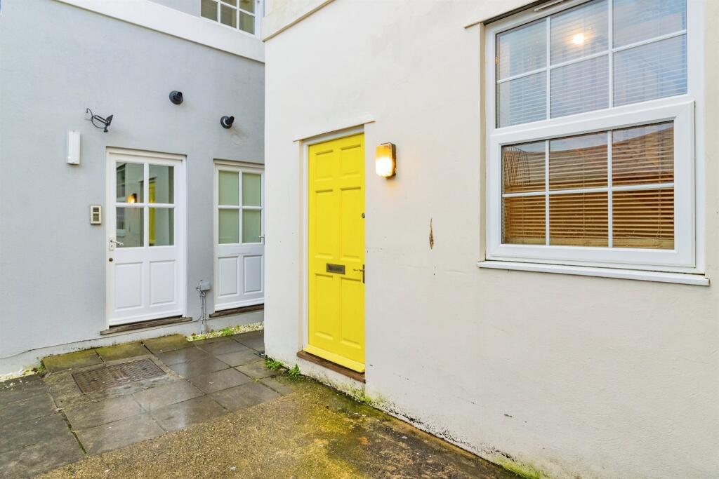 Main image of property: Queen Street, NEWTON ABBOT