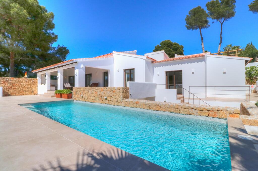 Main image of property: Valencia, Alicante, Moraira
