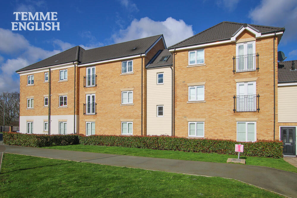 1 bedroom apartment for sale in School Avenue, Dunton Fields, Laindon, SS15