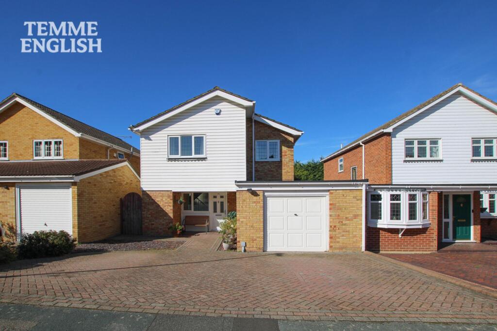 Main image of property: The Durdans, Langdon Hills, SS16