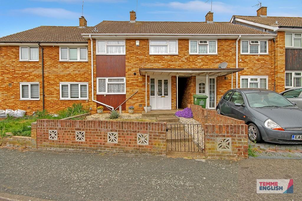 3 bedroom terraced house for sale in Curling Tye, Fryerns, Basildon, SS14