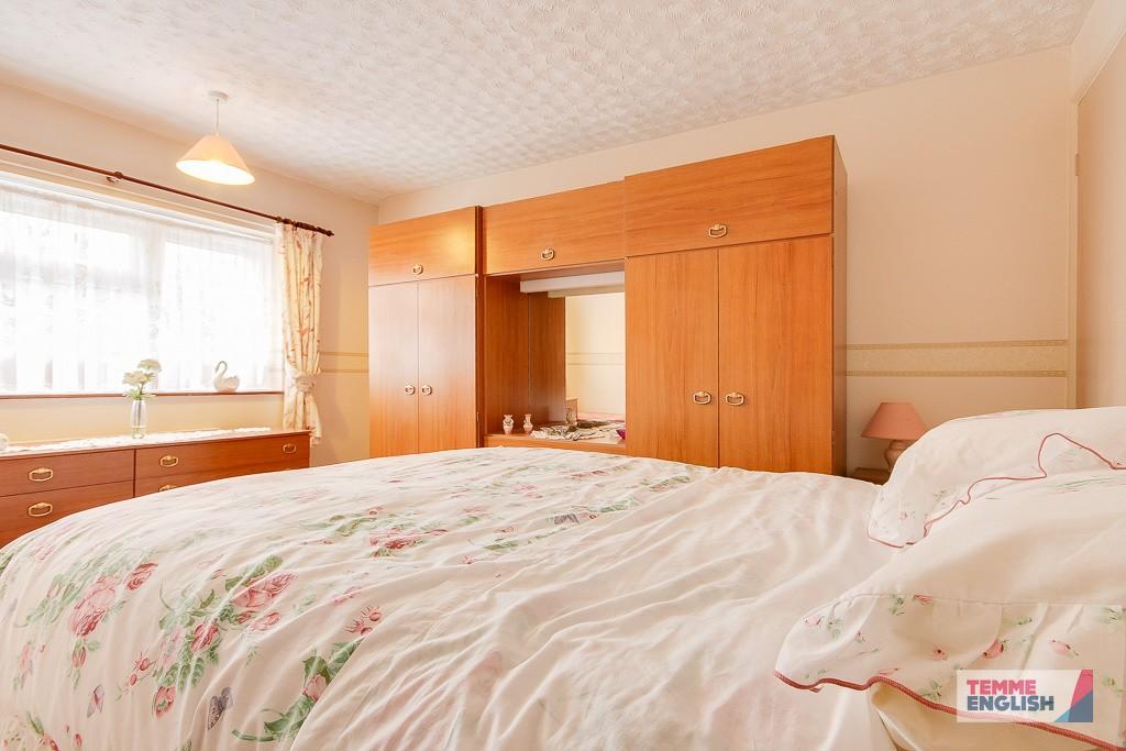 3 bedroom terraced house for sale in Curling Tye, Fryerns, Basildon, SS14