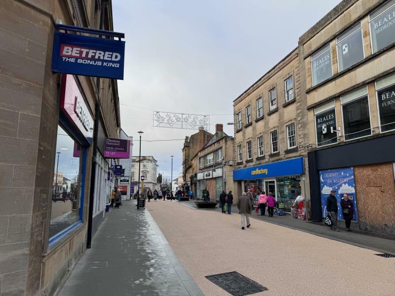 Additional property image - PRIME SHOP, 6 High Street, Yeovil BA20 1RE