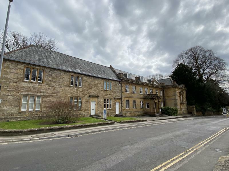 Additional property image - PERIOD OFFICE BUILDING FOR SALE/TO LET, 33 Hendford, Yeovil BA20 1UN