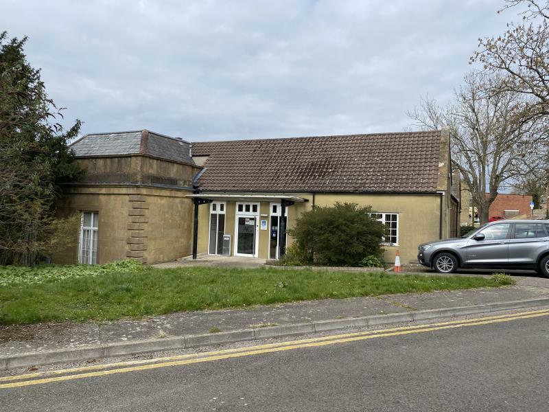 Additional property image - PERIOD OFFICE BUILDING FOR SALE/TO LET, 33 Hendford, Yeovil BA20 1UN
