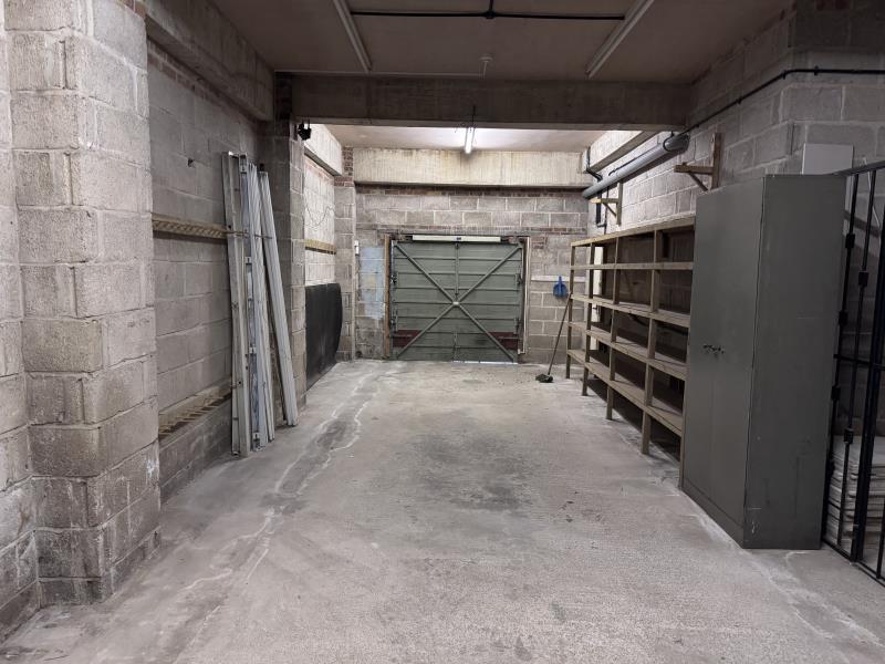 Additional property image - SHOP TO LET, 35 Forest Hill, Yeovil BA20 2PH