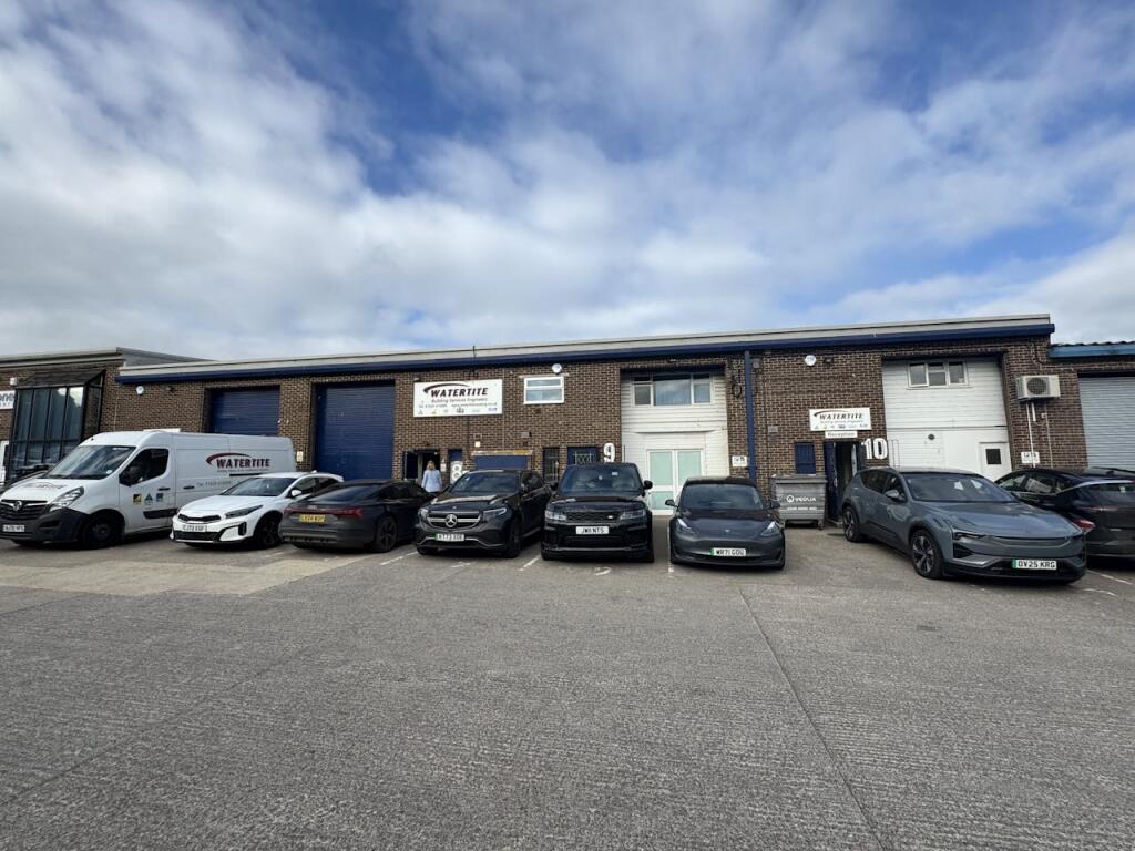 Main image of property: 7-10 Bartlett Court, Sea King Road, Lynx West Trading Estate, Yeovil, BA20 2NZ