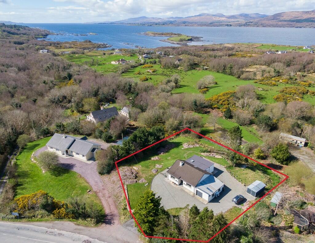 2 bedroom detached house for sale in Kenmare, Kerry, Ireland