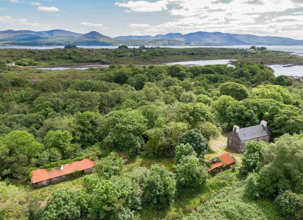 2 bedroom detached house for sale in Sneem, Kerry, Ireland