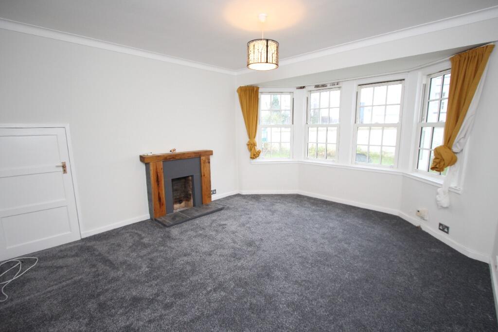 Flat to rent on Salvesen Crescent, Granton, Edinburgh, EH4