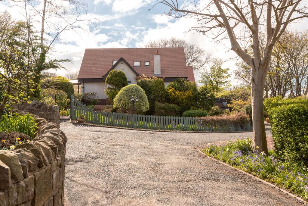 Main image of property: Eastholme, 2 St. Margarets Court, North Berwick, East Lothian, EH39 4QH