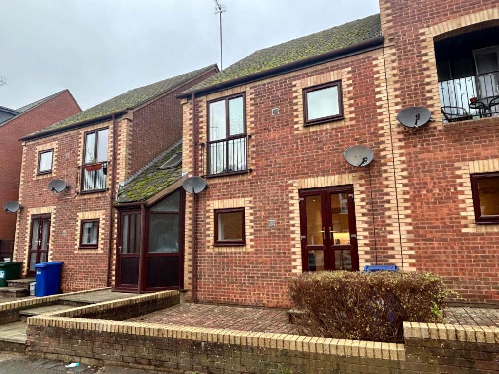 Main image of property: Causeway, Banbury