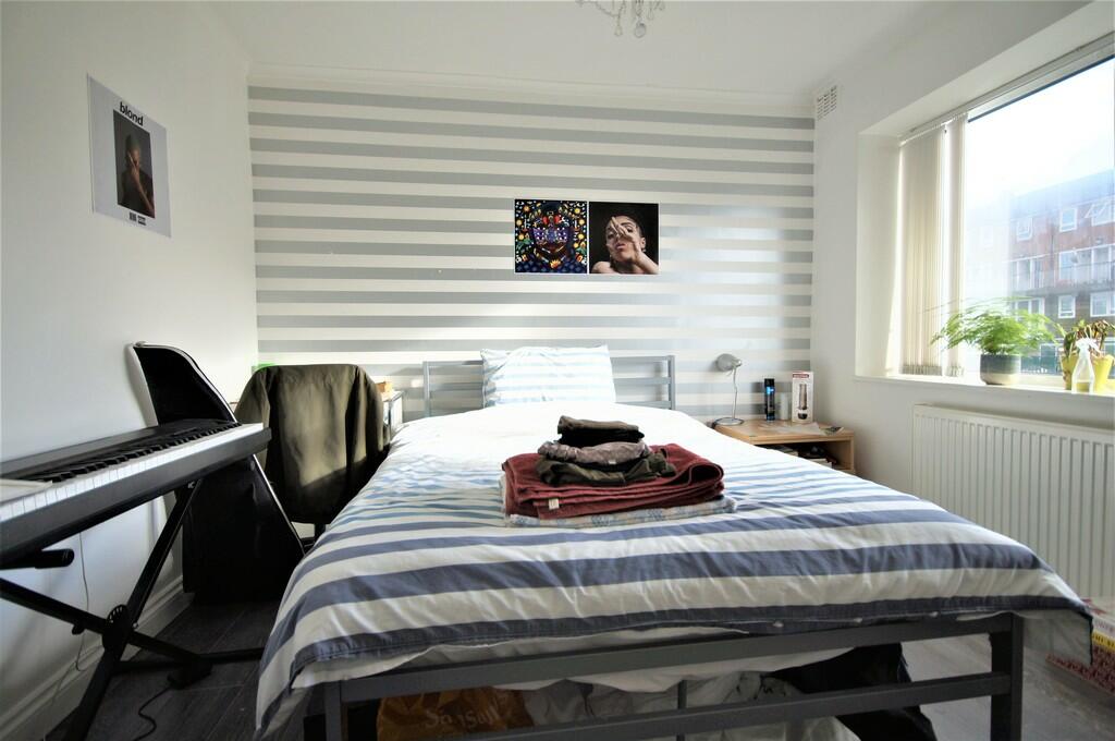 Additional property image - Donegal Close, Coventry, CV4 8DN