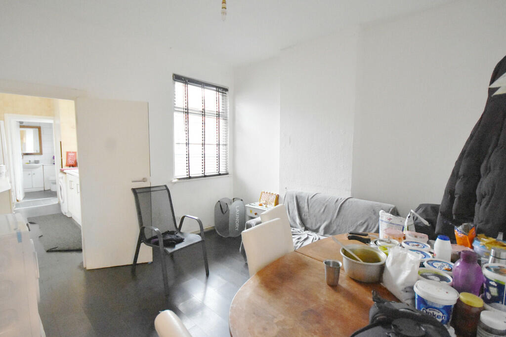 Additional property image - Blythe Road, Hillfields, Coventry