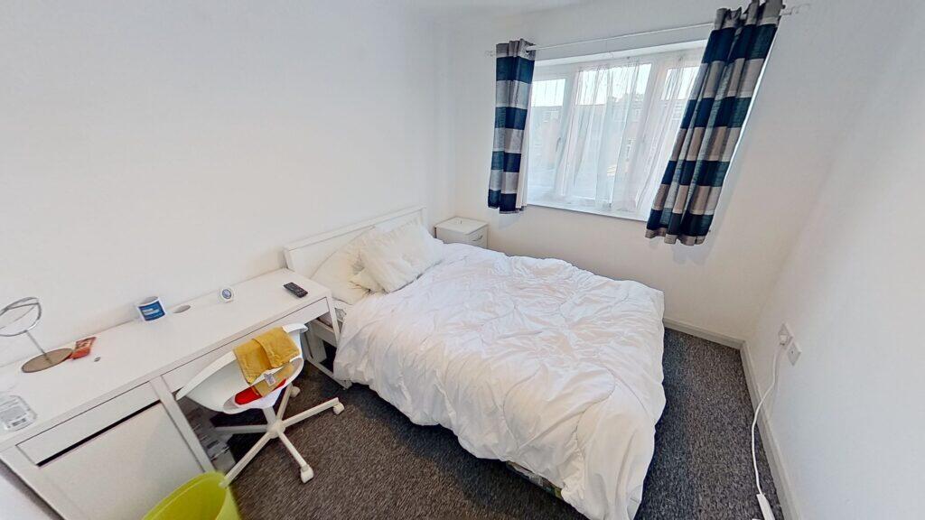 Primary image of 28 Rookery Road, Selly Oak, Birmingham, B29 7DQ