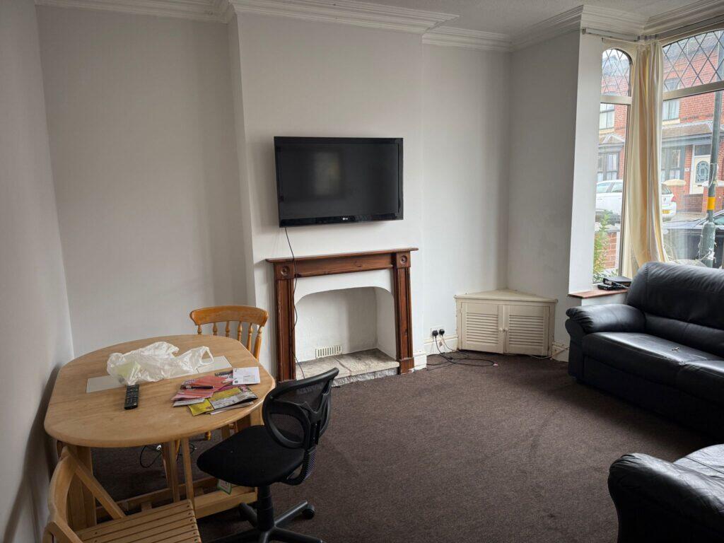 Main image of property: Harrow Road, Selly Oak, Birmingham, B29 7DW