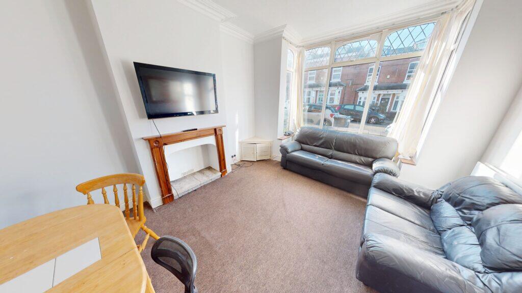 Main image of property: Harrow Road, Selly Oak, Birmingham, B29 7DW