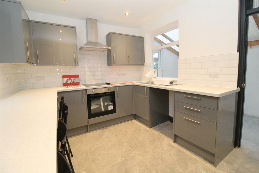 4 bedroom house for rent in St. Fagans Street, Cardiff, CF11 7LH, CF11