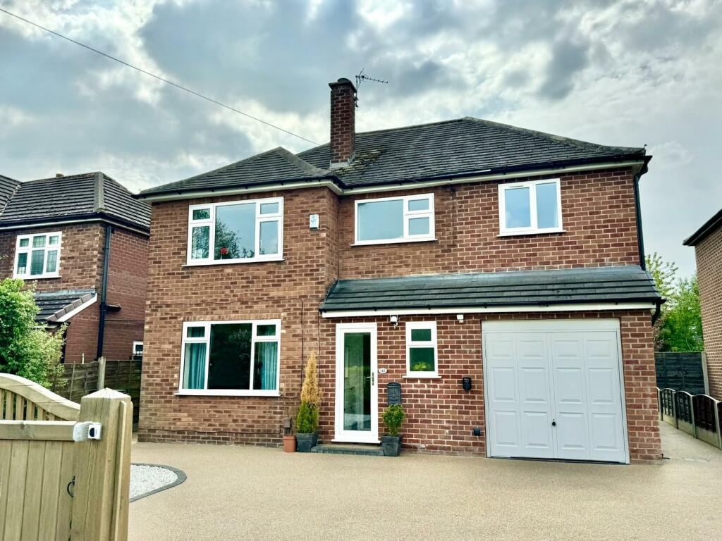 5 bedroom detached house for sale in Wilmslow Road, Handforth, Wilmslow