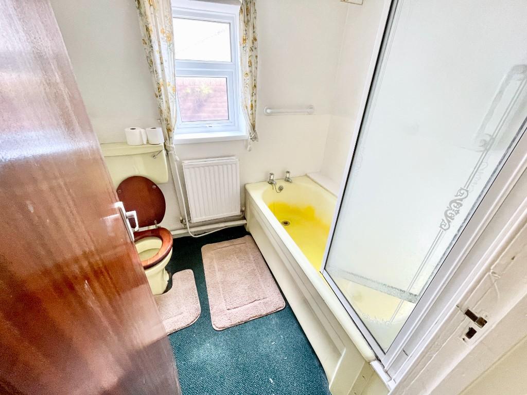 3 bedroom semidetached house for sale in Heolgerrig Road, Merthyr