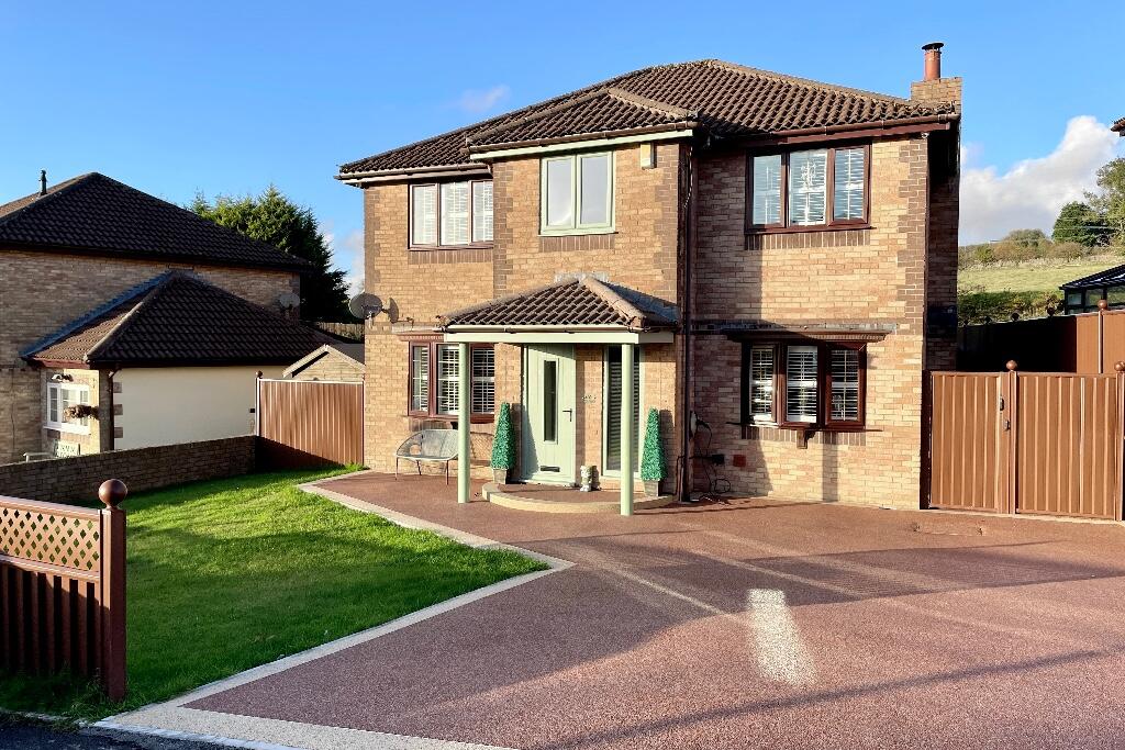 4 bedroom detached house for sale in The Hawthorns, Pant, Merthyr