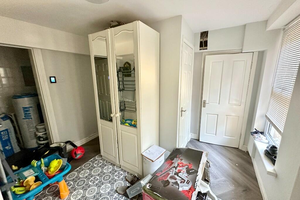 Additional property image - High Street, Merthyr Tydfil, South Glamorgan, Merthyr Tydfil (County of), CF47
